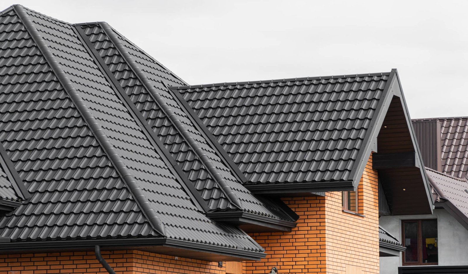 Flat, Metal, or Asphalt- Choosing the Right Roof for Your Home in Traverse City